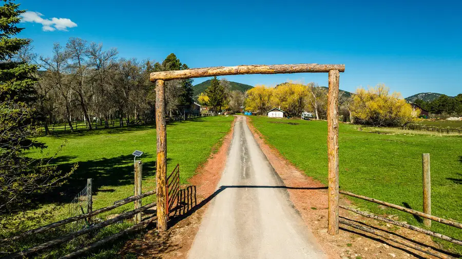 48 Wagon Box Road, Story, WY 82842 - Image #3