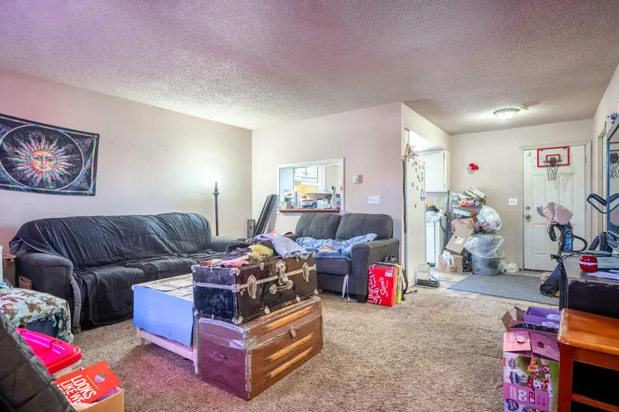 628 Oregon Avenue, Gillette, WY 82718 - Image #3