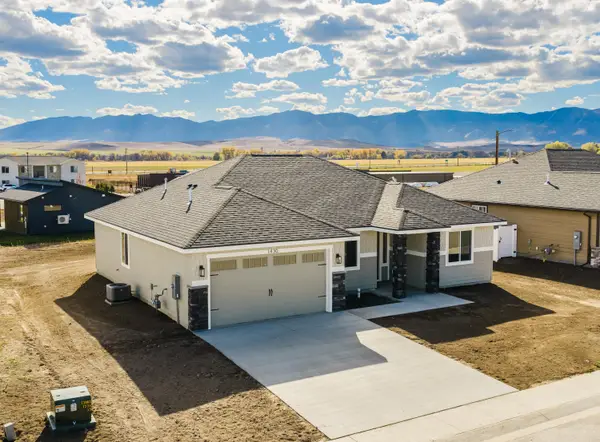 1430 Silverton Drive, Ranchester, WY 82839