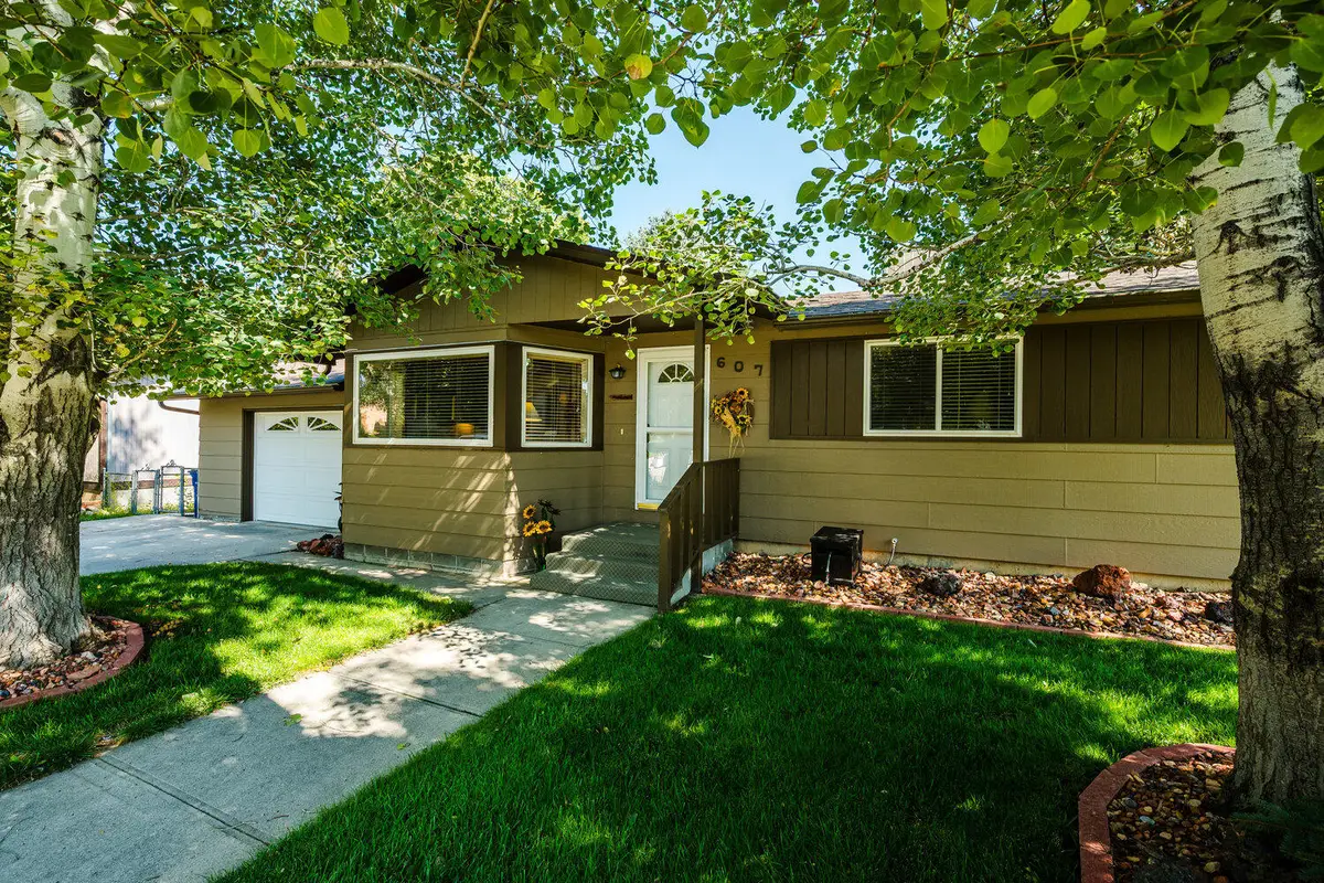 607 Fullerton Avenue, Buffalo, WY 82834 - Image #1