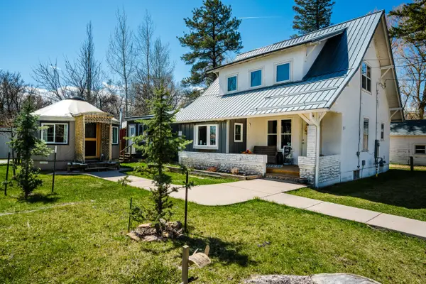 221 W 3rd Avenue, Dayton, WY 82836