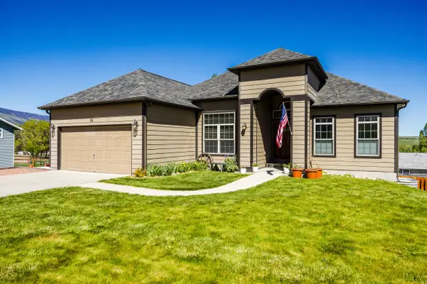 25 Black Mountain Drive, Dayton, WY 82836