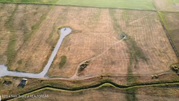 ESTATE 7 Loulie Lane, Bedford, WY 83112