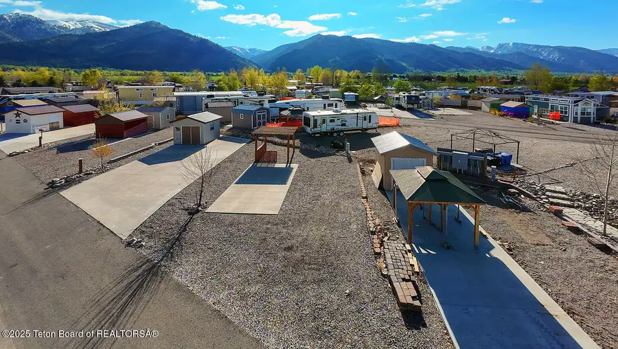 833 Buckboard Drive, Thayne, WY 83127 - Image #2