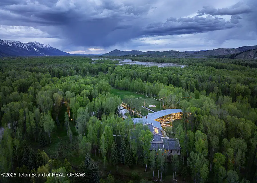 1120 S Thunder Road, Wilson, WY 83014 - Image #3