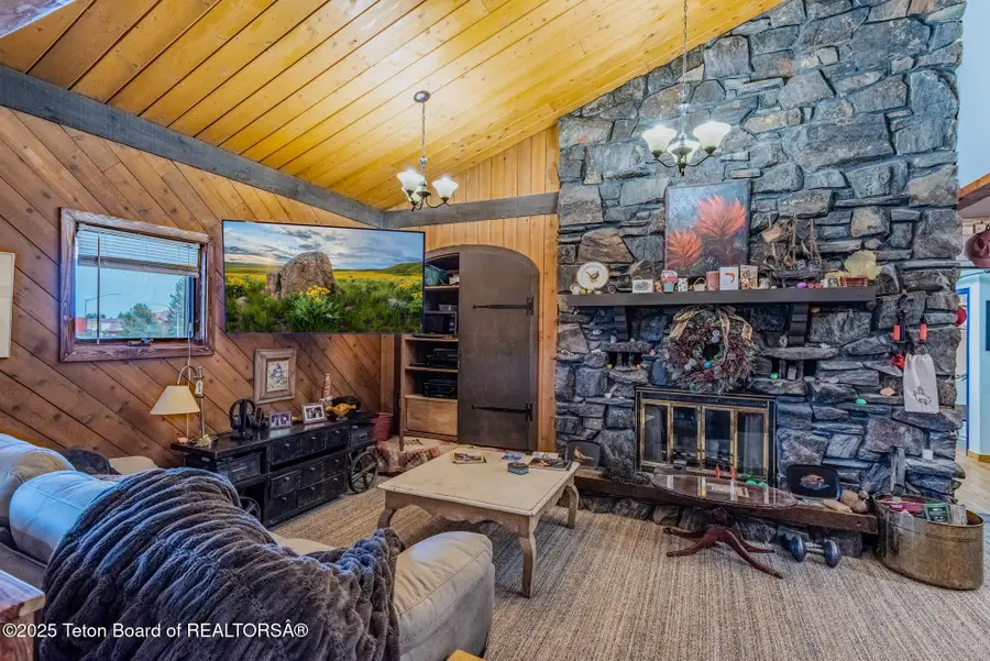 117 W Pine Street, Pinedale, WY 82941 - Image #2