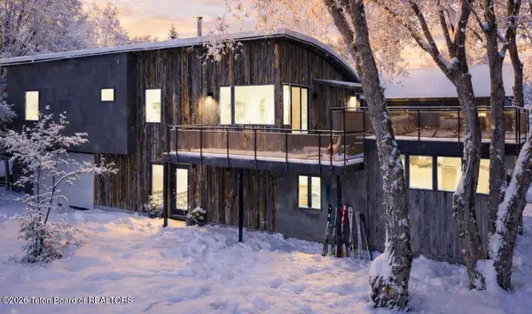 5610 W Schwabacher Lane, Wilson, WY 83014