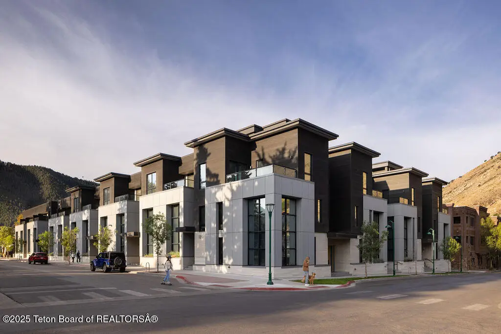165 N Glenwood Street #31, Jackson, WY 83001 - Image #1