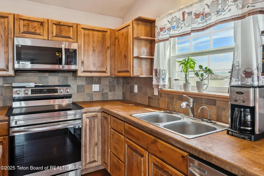 25 Neosha Trail, Boulder, WY 82923 - Image #2