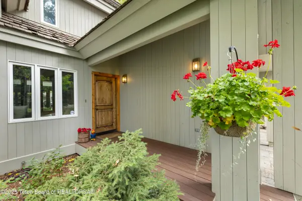 3035 N White Pine Lane, Wilson, WY 83014