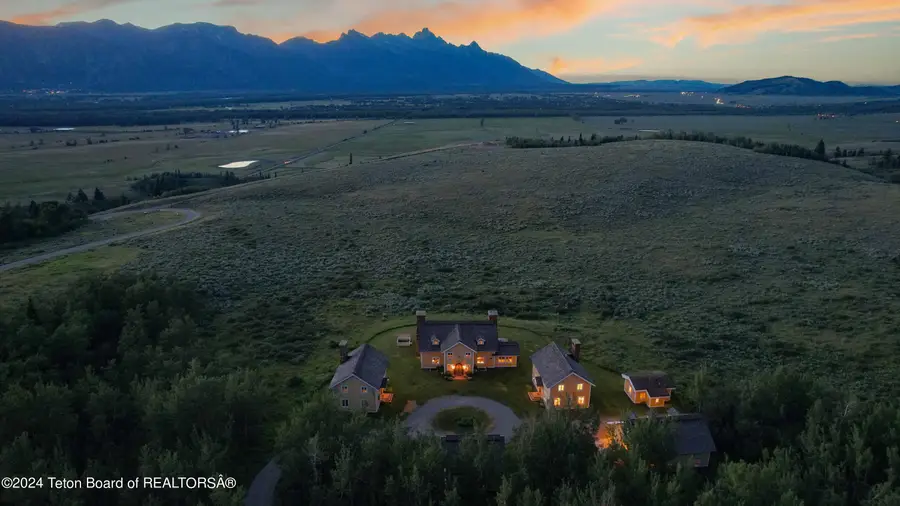 255 E Lucas Riva Ridge Road, Jackson, WY 83001 - Image #2