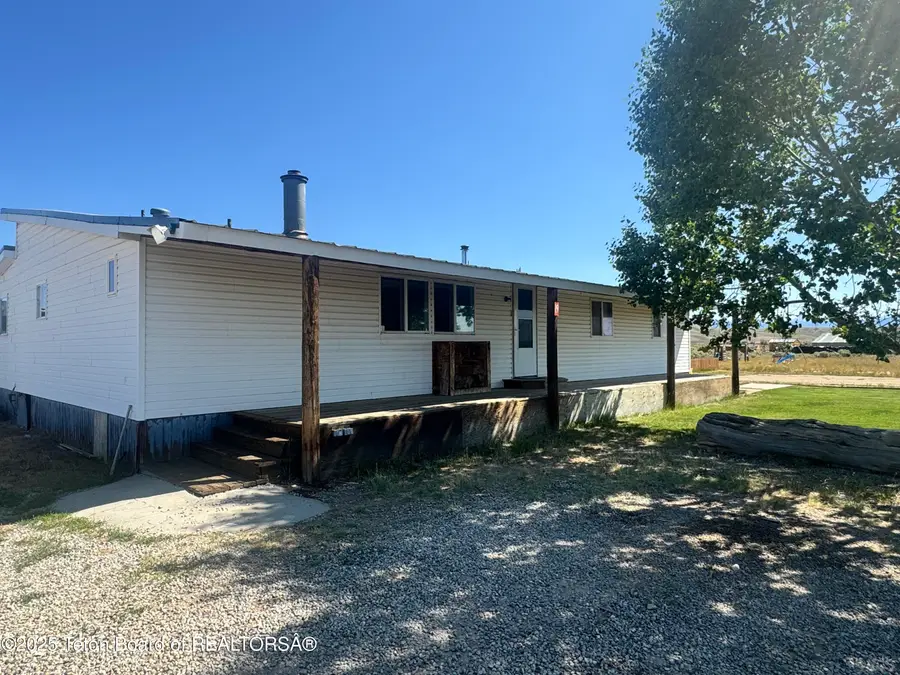 19 Sandy Lane, Pinedale, WY 82941 - Image #2