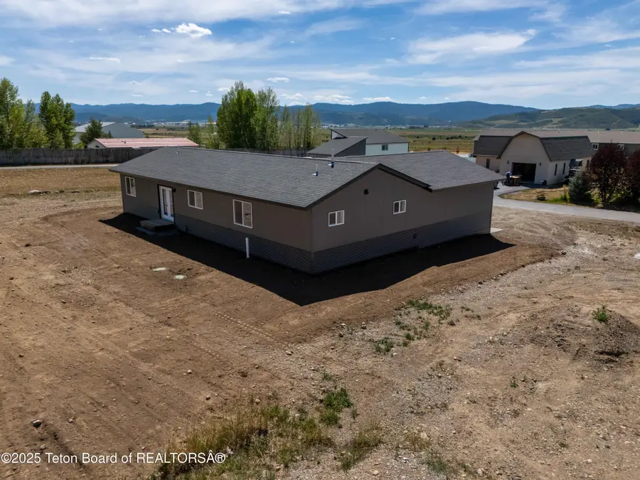 85 Clearview Lane, Etna, WY 83118 - Image #3