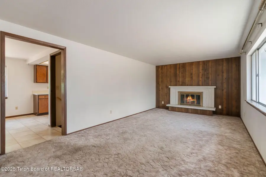 1333 4th W Avenue, Kemmerer, WY 83101 - Image #2