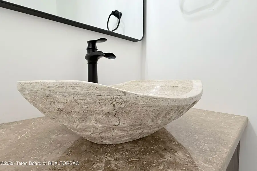 19 Diamandis Dr #19, Alpine, WY 83128 - Image #3