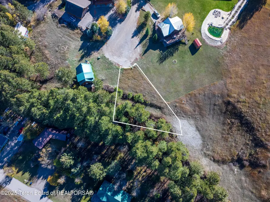 682 Overlook Circle, Alpine, WY 83128 - Image #2