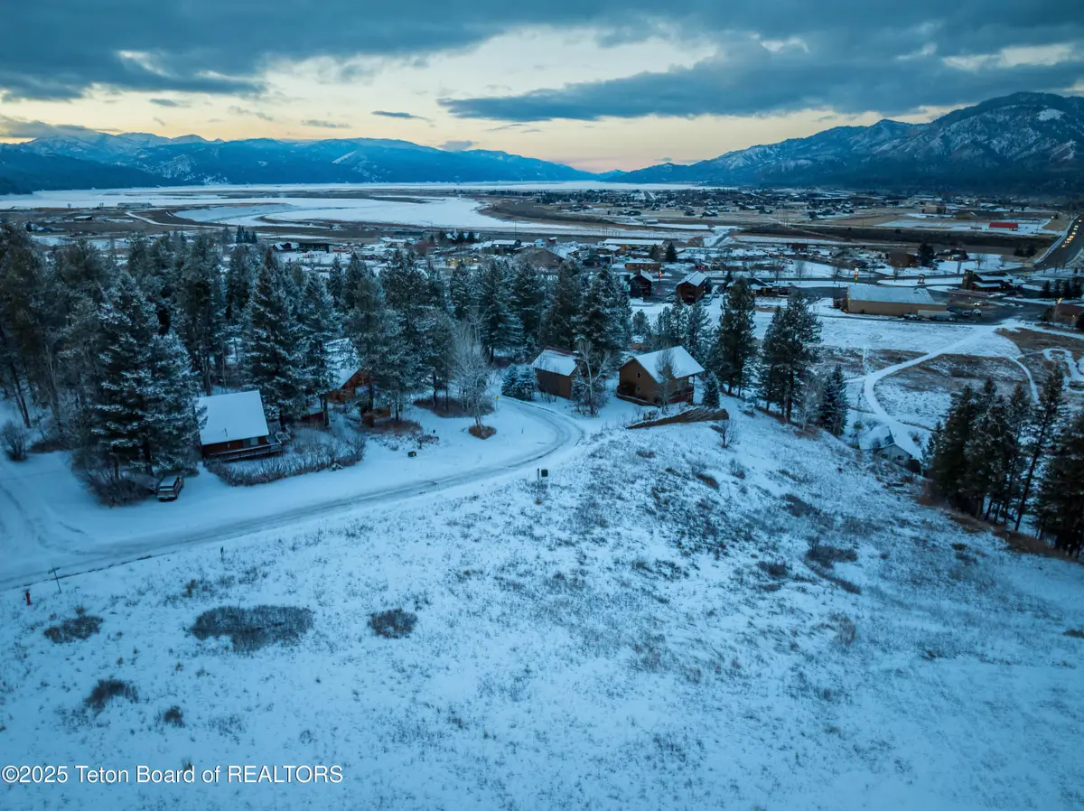 622 Grandview Drive, Alpine, WY 83128 - Image #1