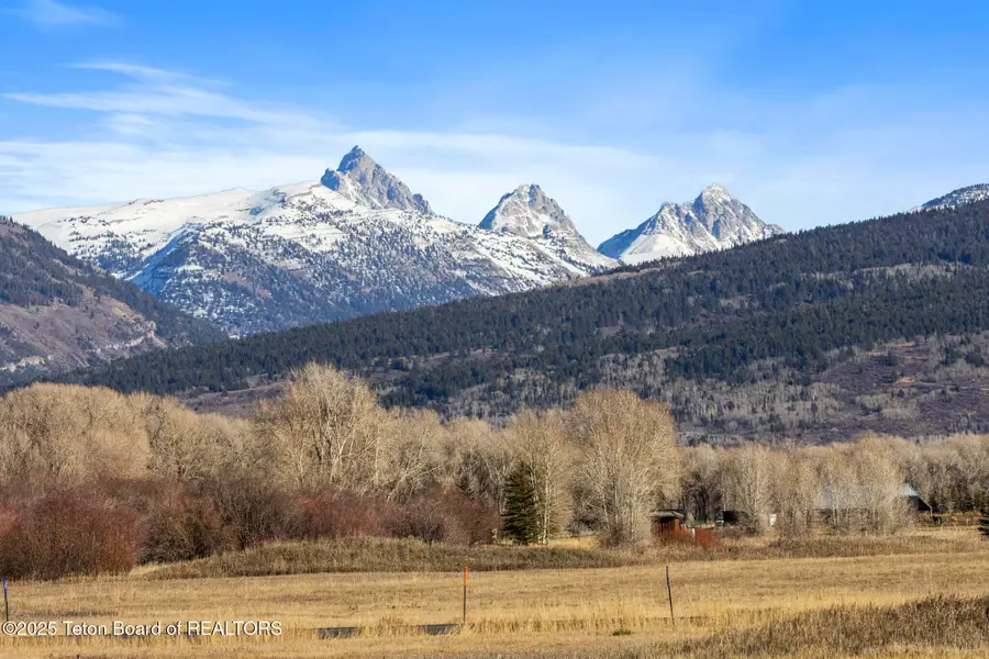 6022 Fox Springs Drive, Victor, ID 83455 - Image #3