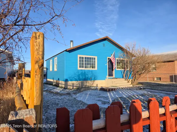 19 Taylor Avenue, Marbleton, WY 83113