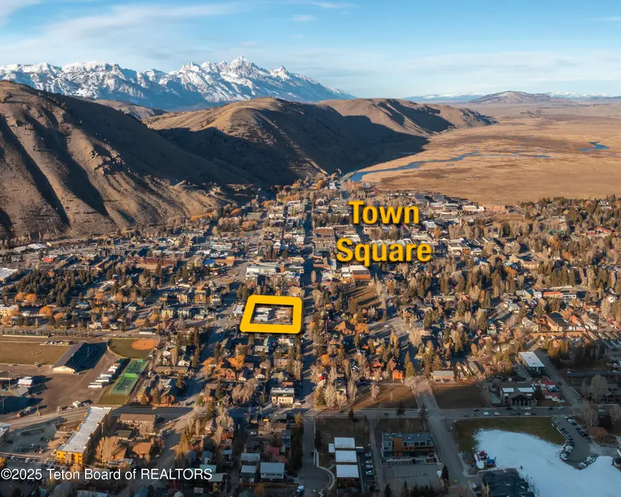 125 W Kelly Avenue, Jackson, WY 83001 - Image #2