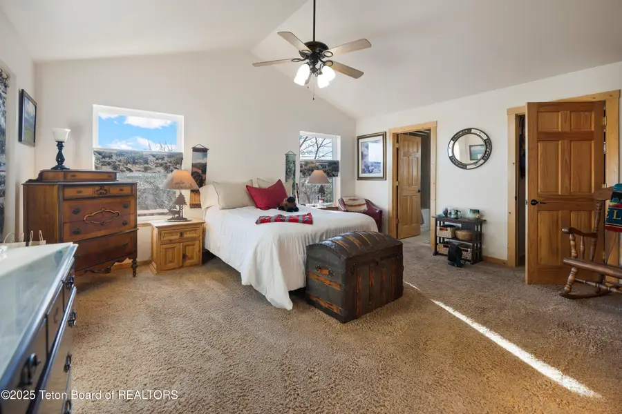 330 Meadowood Street, Pinedale, WY 82941 - Image #3