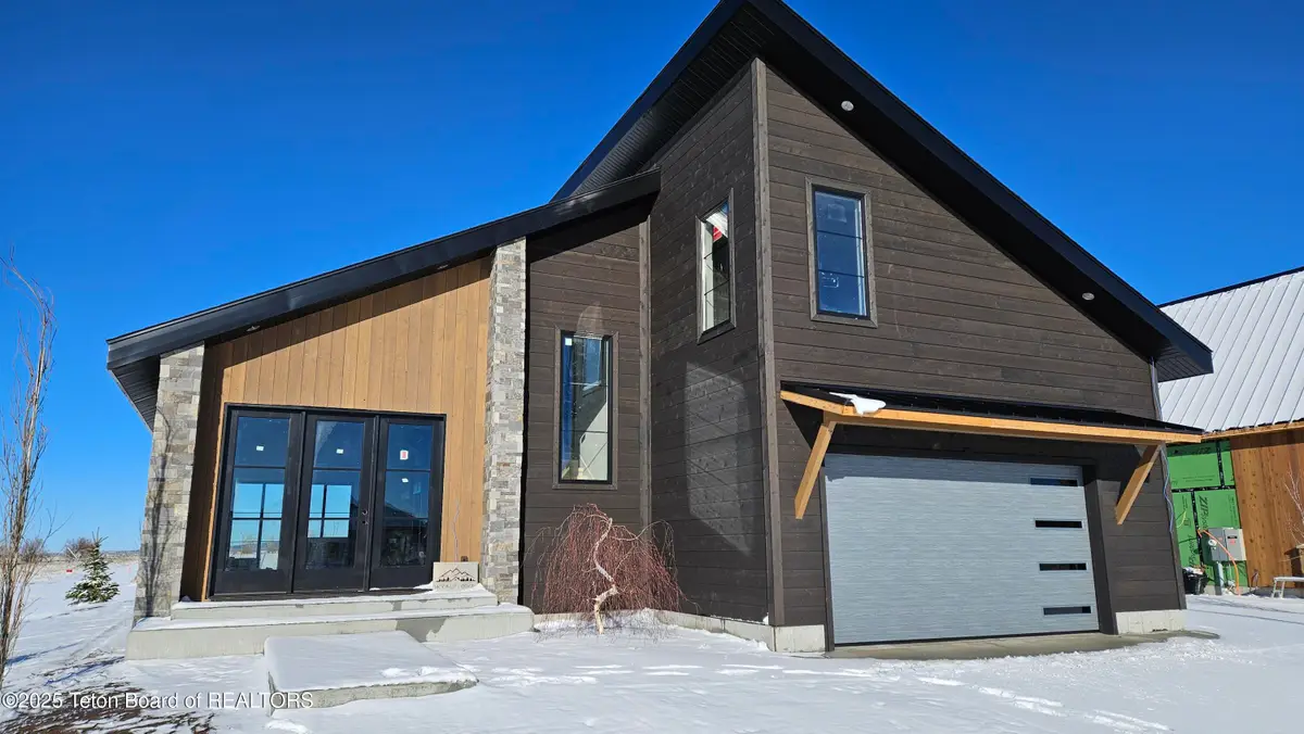 1016 Iroquois Avenue, Driggs, ID 83422 - Image #1