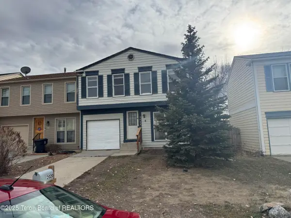 2020 Johnson Avenue, Rock Springs, WY 82901
