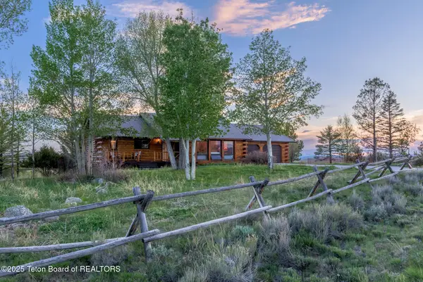7 Park Circle, Pinedale, WY 82941