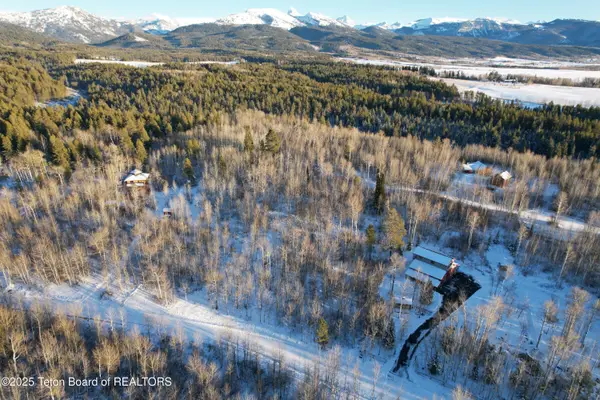 2617 Apsaroke Trail, Tetonia, ID 83452