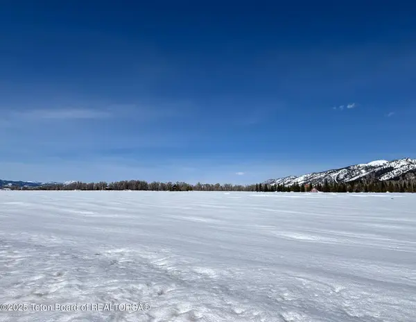 4201 Co Rd 126, Bedford, WY 83112