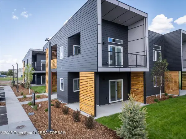 138 Larkspur Avenue #402, Victor, ID 83455