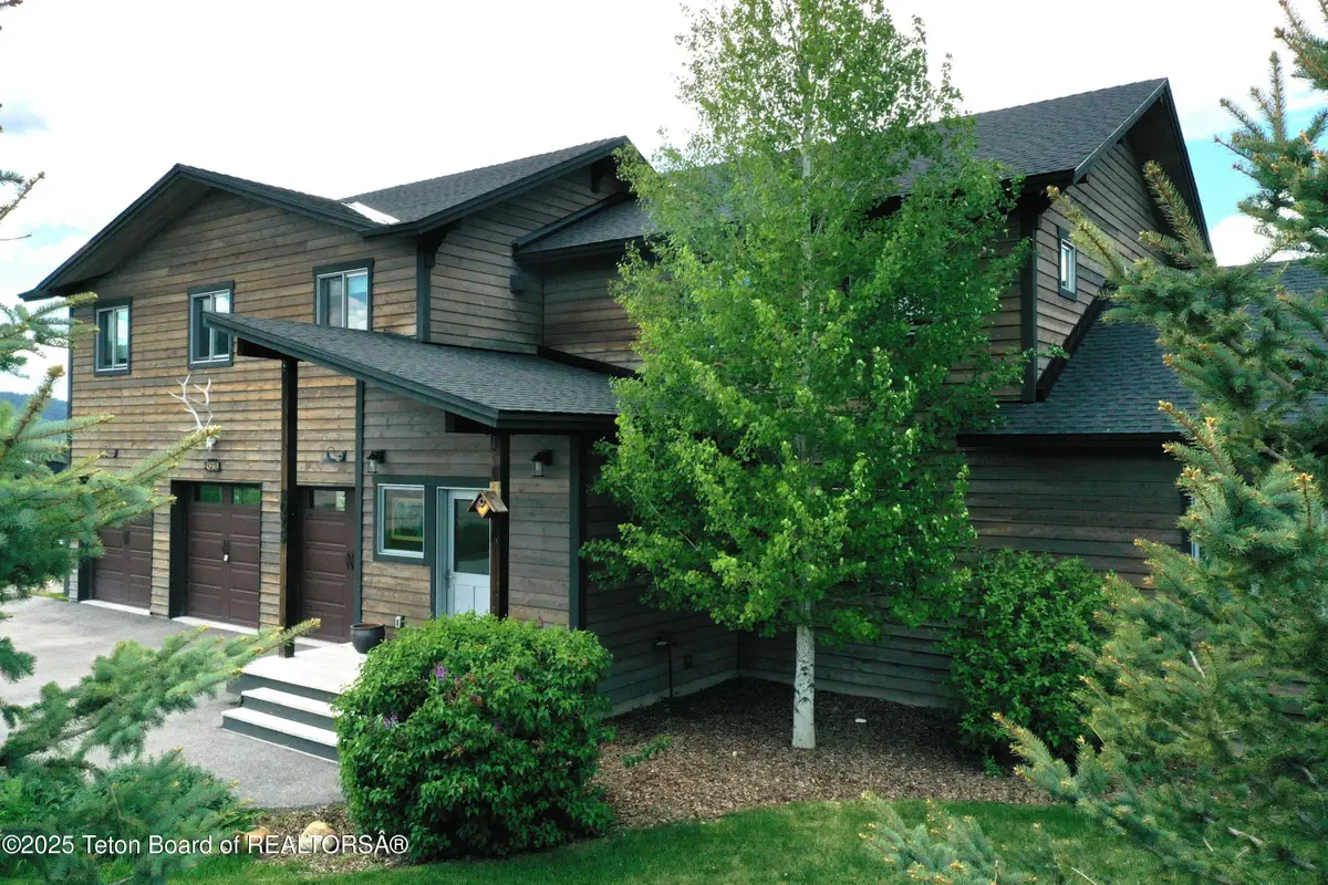 9075 Nesting Eagles Loop, Victor, ID 83455 - Image #1