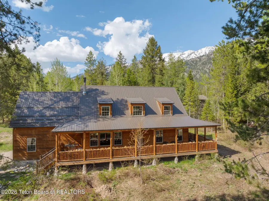 9 Pine Street, Alpine, WY 83128 - #2