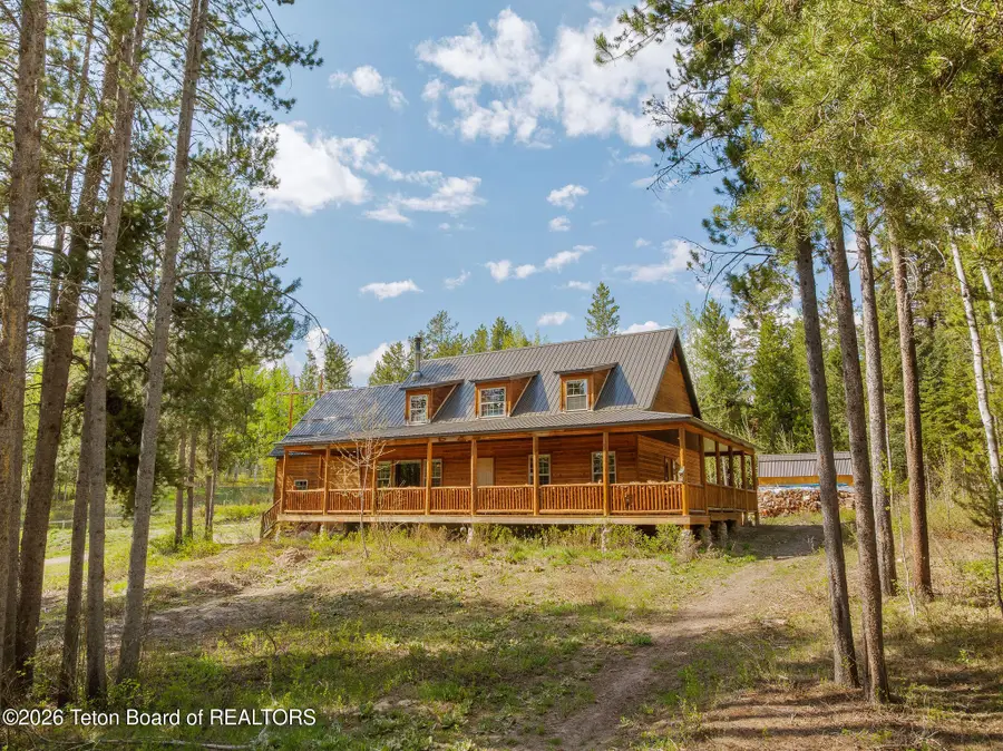 9 Pine Street, Alpine, WY 83128 - #3