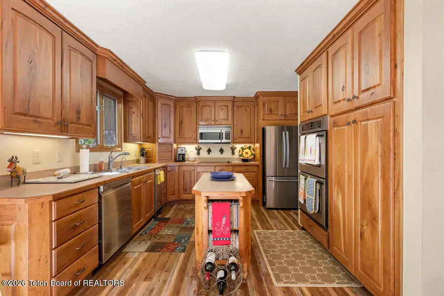 457 S Lincoln Avenue, Pinedale, WY 82941 - #2