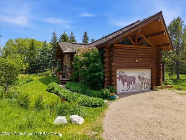 2450 N Fish Creek Road, Wilson, WY 83014