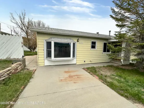 301 La Paloma Drive, Muddy Gap, WY 82301