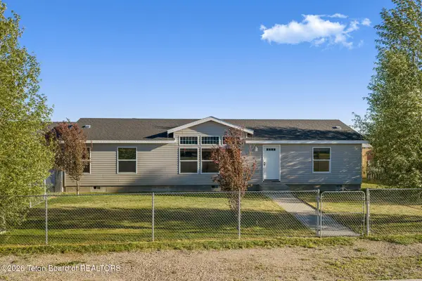 14 Thirteenth Street, Marbleton, WY 83113