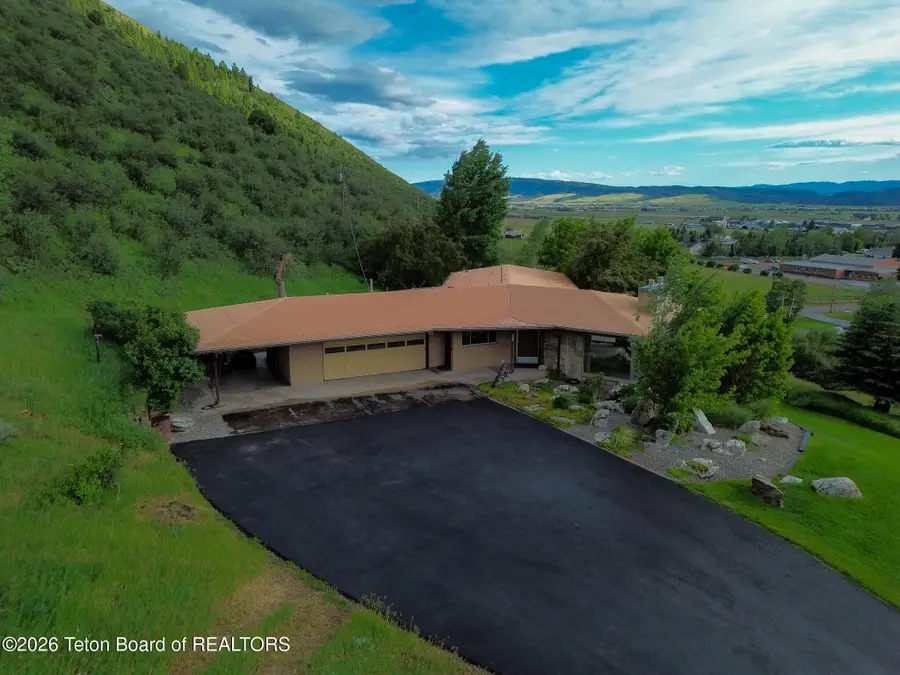 590 E 5th Avenue, Afton, WY 83110 - #2