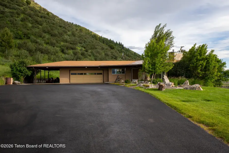 590 E 5th Avenue, Afton, WY 83110 - #3