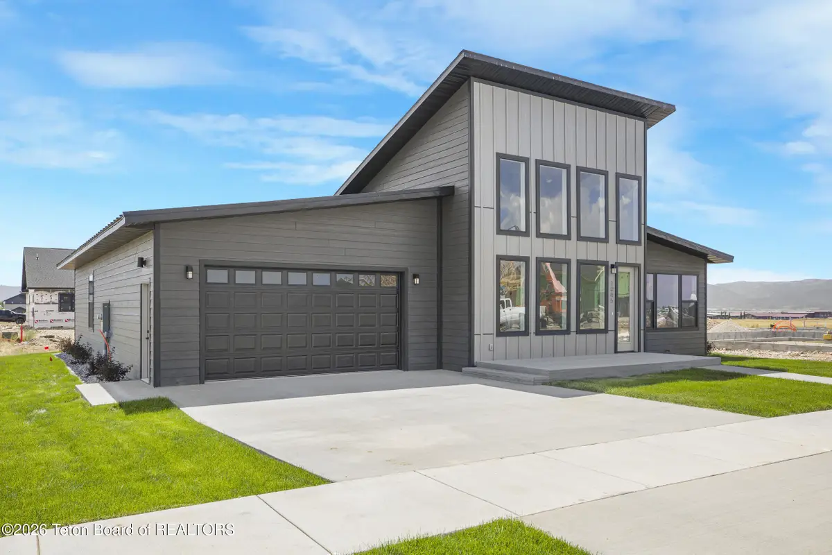 1045 Iroquois Avenue, Driggs, ID 83422 - #1