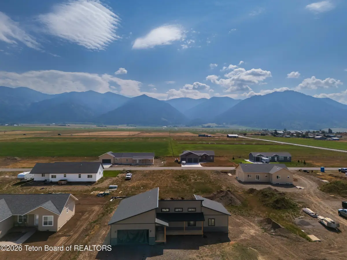 600 Little Greys Loop, Etna, WY 83118 - #1