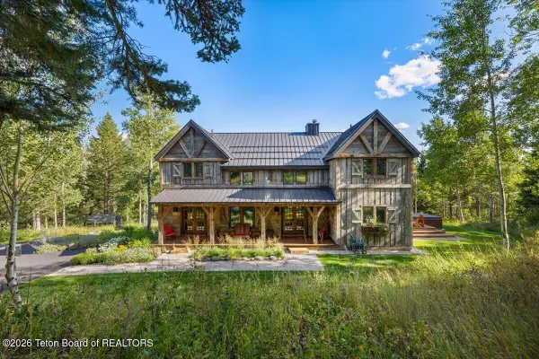 2465 N Fish Creek Road, Wilson, WY 83014