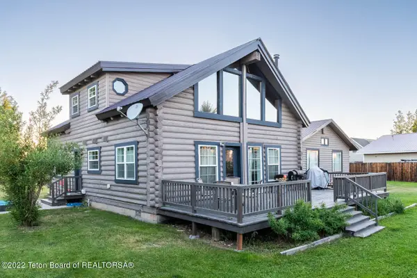 445 Country Club Lane, Pinedale, WY 82941
