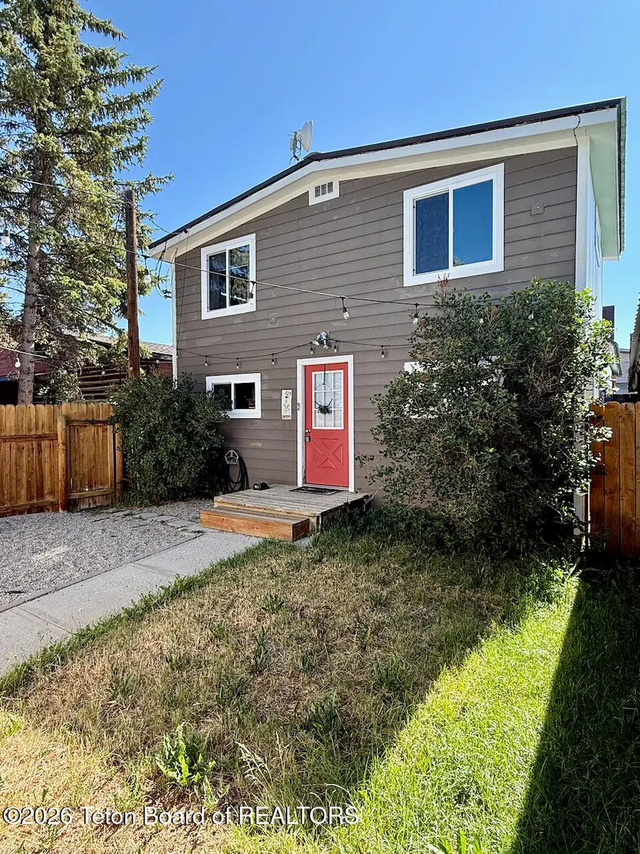 42 N Franklin Avenue, Pinedale, WY 82941 - #2