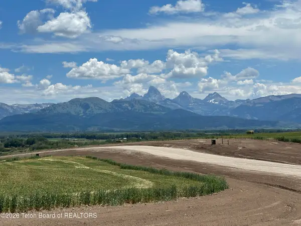 4 Solstice Circle, Tetonia, ID 83452