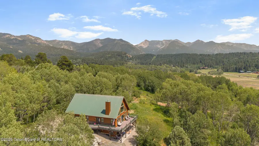 188 Hawthorne Dr, Alpine, WY 83128 - #2
