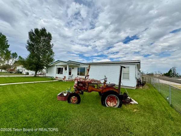204 County Rd Road, Marbleton, WY 83113