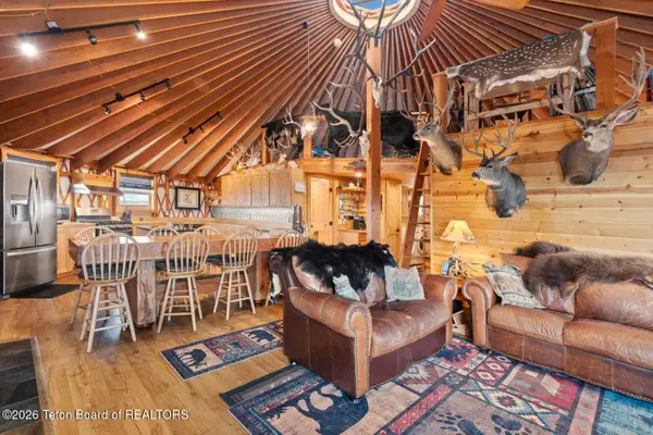 72 E Fork Big Sandy Road, Boulder, WY 82923