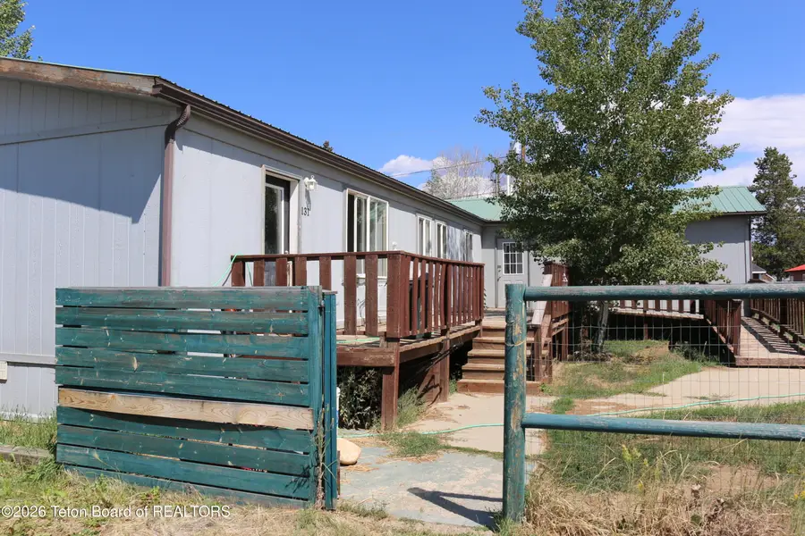 131 S Jackson Avenue, Pinedale, WY 82941 - #3